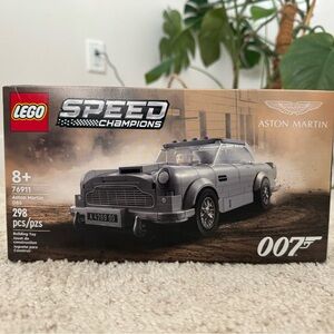 New Retired Speed Champions 007 Aston Martin LEGO Set